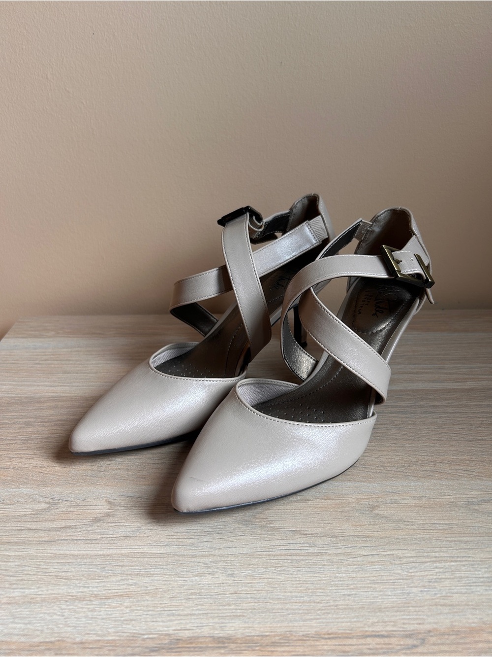 LifeStride Soft System Beige Strappy Pointed Toe Pumps - 7.5